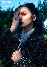 Autumn 10k White Gold Natural Coffin Cut Ring