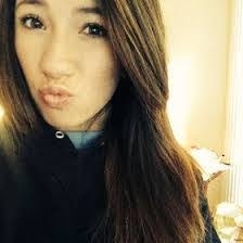 Isabel Hubbard's Instagram, Twitter & Facebook