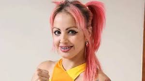 Erik Macías como director, productor y actor de teatro