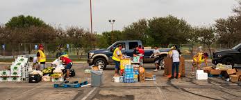 Thousands of families line up for texas food bank distribution a record 6,000 families preregistered for emergency food distribution at the san antonio food bank, and when word got out on social media, another 4,000 cars showed up. San Antonio Food Bank Others Ask For Emergency Assistance During Coronavirus Pandemic Flavor