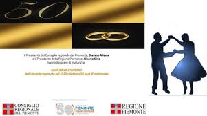 Ecco come realizzare un buon pensiero da dedicare agli sposi e renderlo un augurio veramente unico. Gran Ballo D Inverno Un Invito In Regione Per Chi Festeggia 50 Anni Di Matrimonio Atnews It