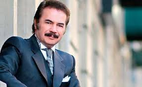 Orhan gencebay'ın yaşamında iki doğum tarihi vardır. Orhan Gencebay Kimdir