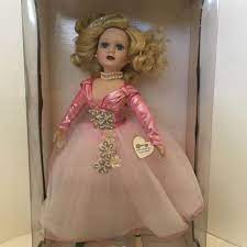 She has never been taken out of the box, and is in perfect condition, other than the box has a few dents and tears. Best Price Reduced Brass Key Victorian Rose Collection Swing Doll Gala Collection 16 Porcelain Doll For Sale In Brazoria County Texas For 2021