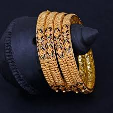 Traditional Gold Jewellery Maharashtrian Marathi Ornaments Designer Diamond Jewellery Bangles Jewelry Designs Gold Necklace Set Jewelry Bracelets Gold