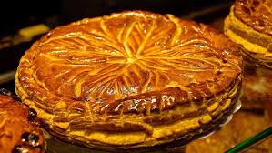 Chaque année, la galette des rois est un incontournable du mois de janvier. L Histoire A La Carte La Galette Des Rois Remonte Aux Saturnales Romaines