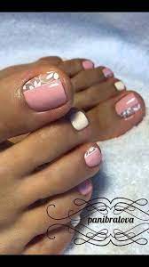 Con el esmalte marrón o dorado pinta las otras dos uñas que faltan pintar, de igual forma puedes aplicar dos capas de color. 485 Ideas De Unas De Los Pies