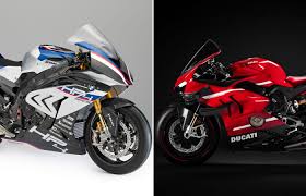 Ducati Superleggera V4 Vs Bmw Hp4 Race A Techspec Comparison Drivemag Riders