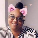 Rhea Bates's Instagram, Twitter & Facebook