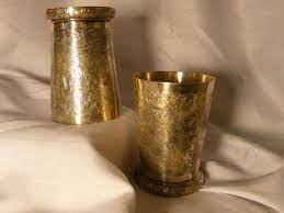The stainless steel (or copper) cups are designed to keep your drinks chilled for longer, mitigating. Set Of 2 Barker Ellis Silver Plate Ornate Mint Julep Cups England Menorah Mark Mint Julep Cups Julep Cups Mint Julep