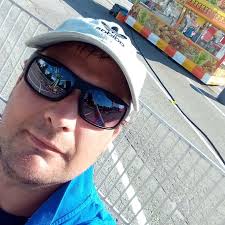 Open restaurants and beaches