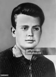 421 Peter Schultz Photos & High Res Pictures