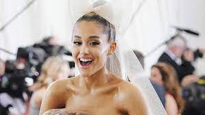 Lirik Lagu Ariana Grande 34 35 Lengkap Dengan Terjemahan Bahasa Indonesia Tribun Jogja