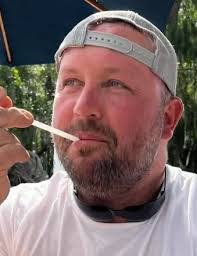 Eric Mulberry's Instagram, Twitter & Facebook