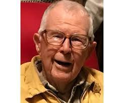 Tyne Smith's Instagram, Twitter & Facebook