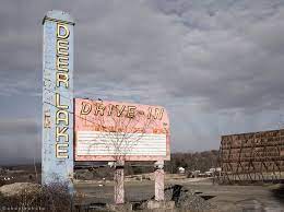 America S Last Drive In Movie Theatres Drive In Movie Theater Drive In Theater Drive In Movie