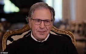 Mary Tyler Moore's widower reveals he did not recognize her when they met