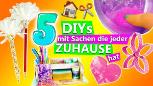 Zusammen mit einem tannenbaum sieht es sehr schön aus. 5 Diys Mit Sachen Die Jeder Zuhause Hat Coole Dinge Selber Machen Ideen Gegen Langeweile Zuhause Youtube