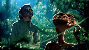 Dee wallace, henry thomas, peter coyote vb. E T The Extra Terrestrial 1982 About The Movie Amblin