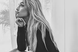 Do you think she has had a nose job, eye lift, fillers, or botox? We Didn T Recognize Ariana Grande On The Cover Of British Vogue Preen Ph