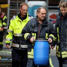If you are looking for bombenbauer mail you've come to the right place. Koln Zehn Jahre Haft Fur Islamistischen Rizin Bombenbauer Der Spiegel