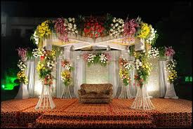 20 Gorgeous Wedding Party Decorating Ideas On A Budget Outdoor Wedding Decorations Wedding Stage Decorations Outdoor Fall Wedding Decorations