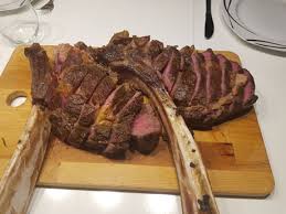 Whether you're throwing your first dinner party or looking to up your entertaining game, here are some tips that help me (and my guests) have a great evening every time. Throwing A Dinner Party The Steaks Have Never Been Higher 9gag