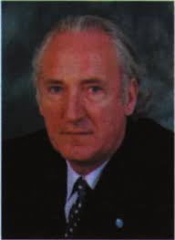 McVie calls for reduction in cancer charity numbers