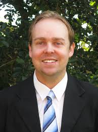 Clinton Mead's Instagram, Twitter & Facebook