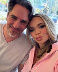 Happy 1 year anniversary to the love of my life @moses_hacmon  🖤🤍🖤🤍🖤they say the first year of marriage is the toughest but they  obviously didn't have a husband like mine. Being married