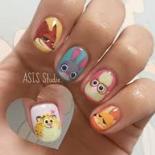 ces nail arts vont enchanter toutes les fans de disney ongles funky nail art disney beaux ongles