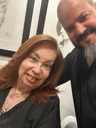 Introduction and photo sharing in Dull Women's Club