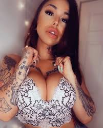 Angiexogie - Free nude pics, galleries & more at Babepedia