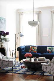Aqua velvet sofa inspired for modern sofa in modern house and farmhouses. 25 Stunning Living Rooms With Blue Velvet Sofas
