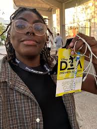 Hi, I'm looking for people who would like to work with me