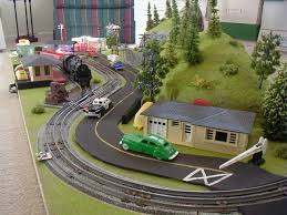 Mini Things 3 X 6 O Scale Photo Gallery Very Basic O Gauge Layout Using A 32 X80 Hollow Core Door Built Model Train Layouts Model Train Table Model Trains