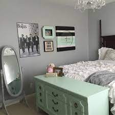 Metal Clock Makeover Two Mini Tutorials Mint Bedroom Decor Mint Green Bedroom Mint Bedroom