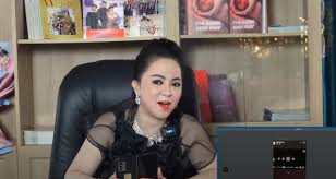 Theo đó, hoài linh lần đầu xin lỗi vì chậm giải ngân số tiền quyên góp từ khán giả, nói sẽ trao tiền cho người miền trung khi dịch ổn định. Su5wykbcqnaknm