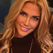 Jana Olson's Instagram, Twitter & Facebook