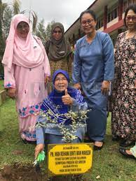 Syahmi sazli terjah sekolah lama. Smk Sultan Sulaiman Goes Green With Bucidas