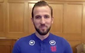 All orders are custom made and most ship worldwide within 24 hours. Harry Kane On Arsenal Shirt With Piers Morgan