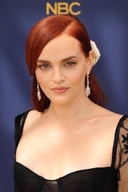 One way to show off the rare mix is to let your natural coily curls shine brightly. 21 Iconic Redheads Famous Celebs With Red Hair