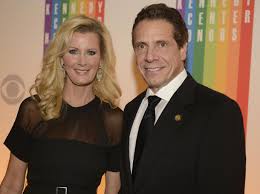 This is sandra's first public relationship since her split from andrew cuomo in 2019. Q3fa M2h1nbt M