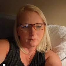 Vicki Prevatte's Instagram, Twitter & Facebook