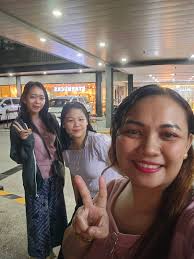 maders quick out☺️capturing the joy of today♥️♥️♥️thanks mga ka mie's  #friends