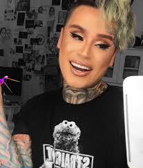 YouTuber Hank & Henry to launch makeup line