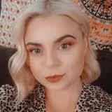 Caitlin Goins's Instagram, Twitter & Facebook