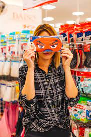 Best Things To Buy At The Daiso Store In Japan Aka The Dollar Store Travel Pockets Tokyo Shopping Daiso Japan Daiso