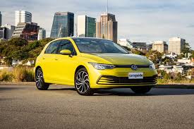 2021 volkswagen golf is here with new looks and a bunch of tech. Volkswagen Golf 2021 Reviews