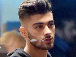 Zayn Malik Changes Up His Hairstyle All Over Again With A Bleach Blonde Look Zayn Malik Hairstyle Hair Makeover Hairstyle