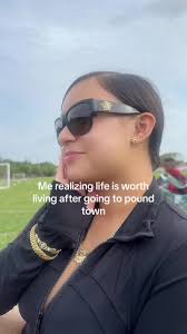 How Life Feels Pound Town